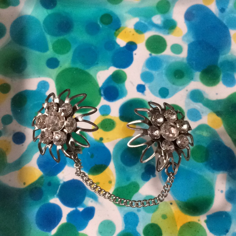Vtg Rhinestone Collar Brooch